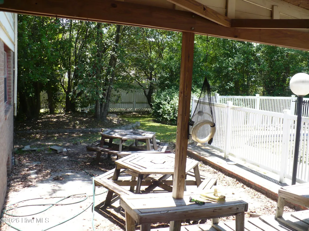 218 Parkwood Drive Jacksonville, NC 28546