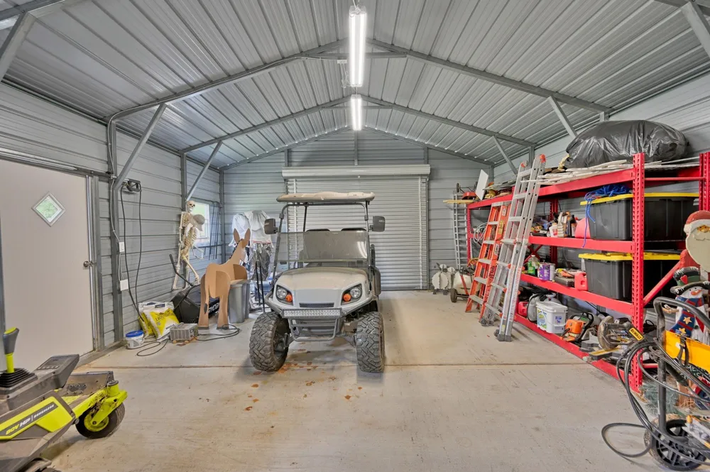5960 Highway 36 Highway Bellville, TX 77418