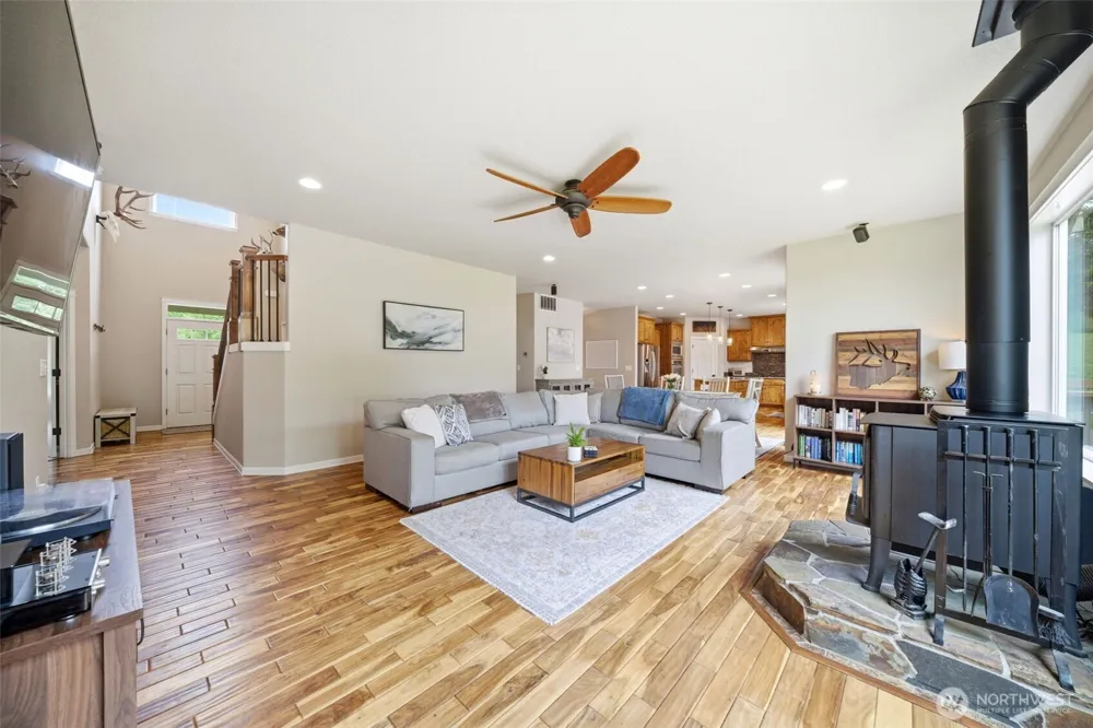 123 Blackjack Drive Kalama, WA 98625