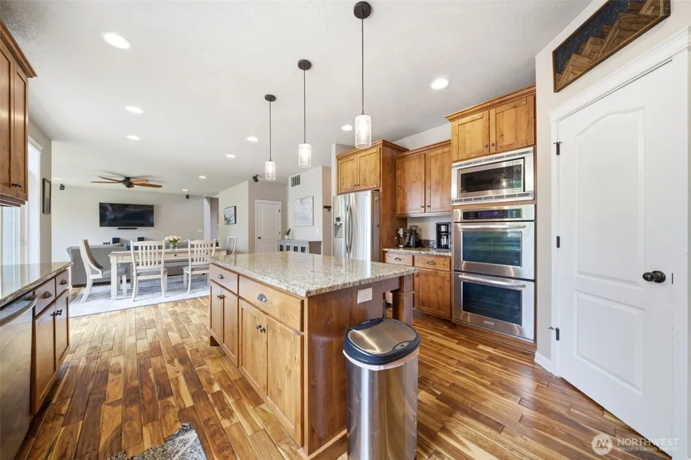 123 Blackjack Drive Kalama, WA 98625
