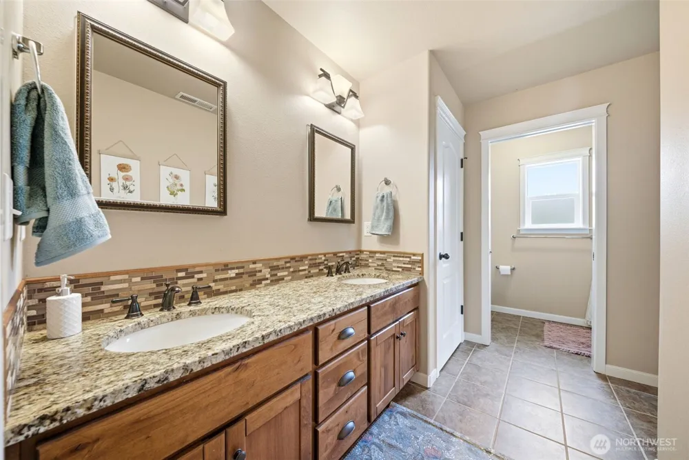 123 Blackjack Drive Kalama, WA 98625