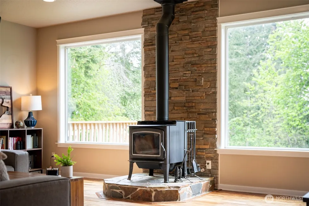 123 Blackjack Drive Kalama, WA 98625