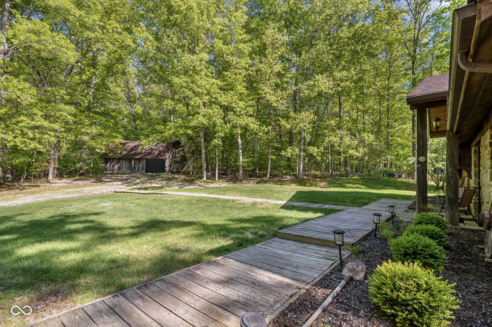 3546 Morrison Road Nashville, IN 47448