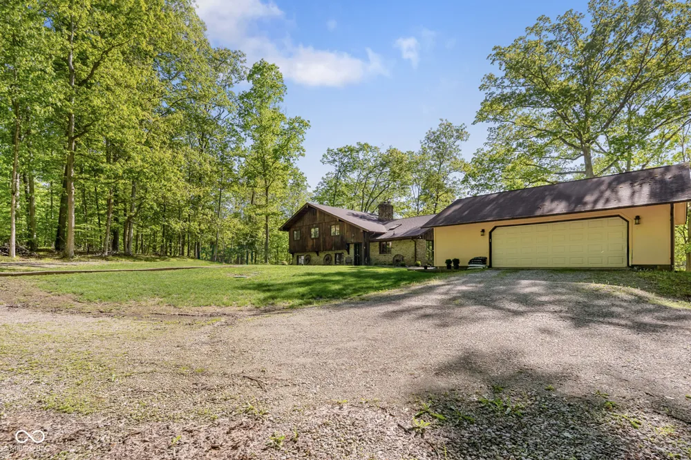3546 Morrison Road Nashville, IN 47448