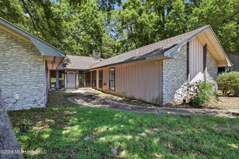 1432 Sioux Bayou Drive