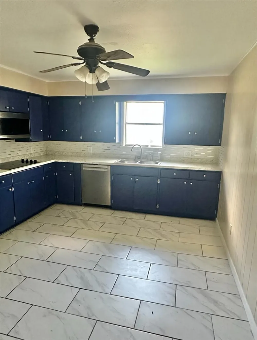 401 Walnut Yoakum, TX 77995