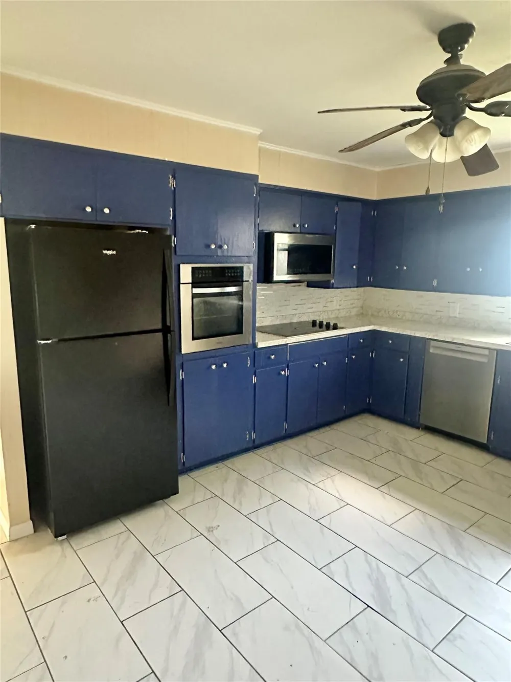401 Walnut Yoakum, TX 77995