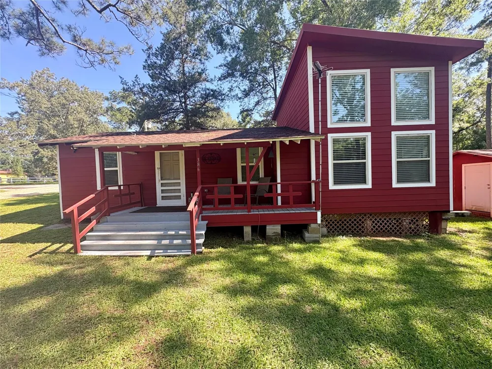 386 Spring Creek Dr Goodrich, TX 77335