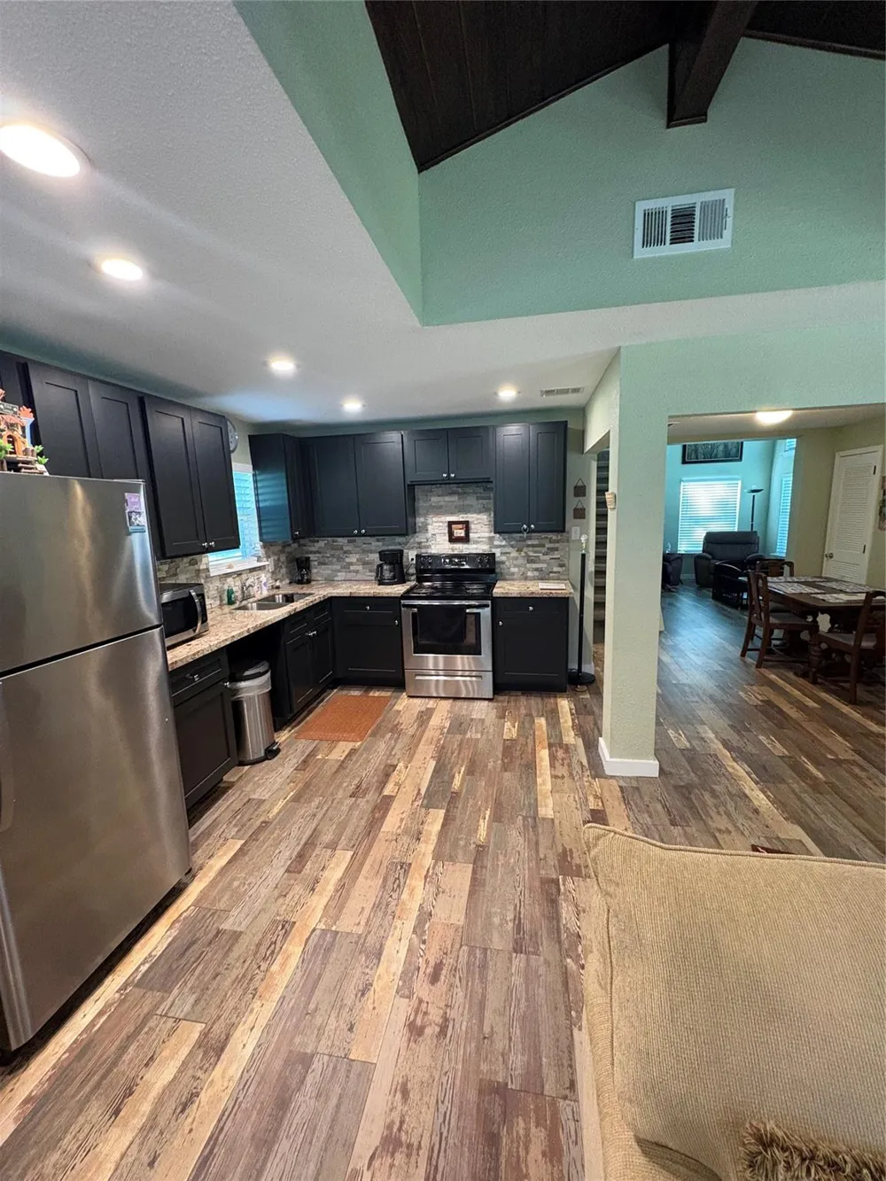 386 Spring Creek Dr Goodrich, TX 77335