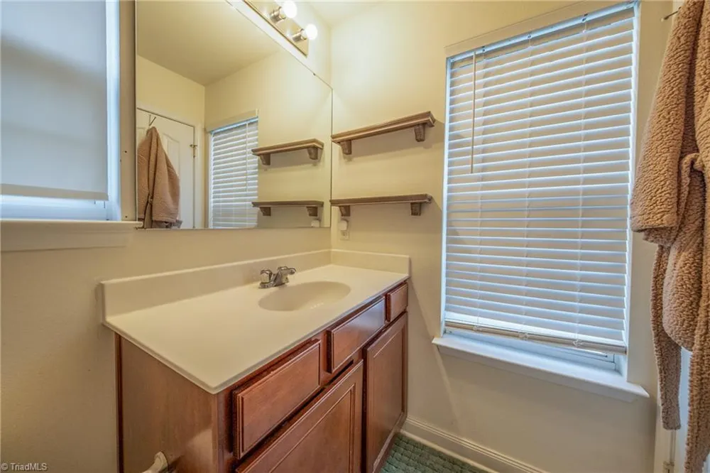 6009 Accord Court Pfafftown, NC 27040