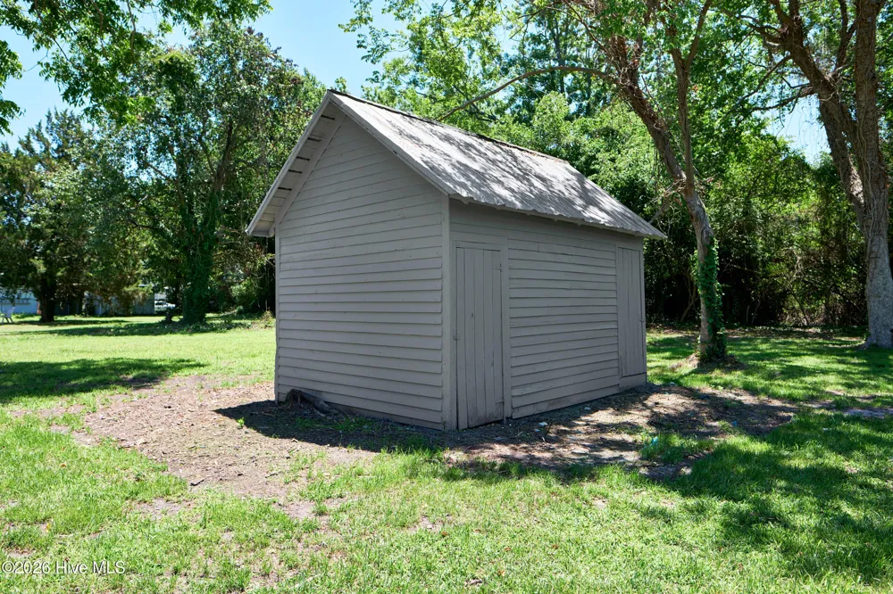 319 W Grubb Street Hertford, NC 27944