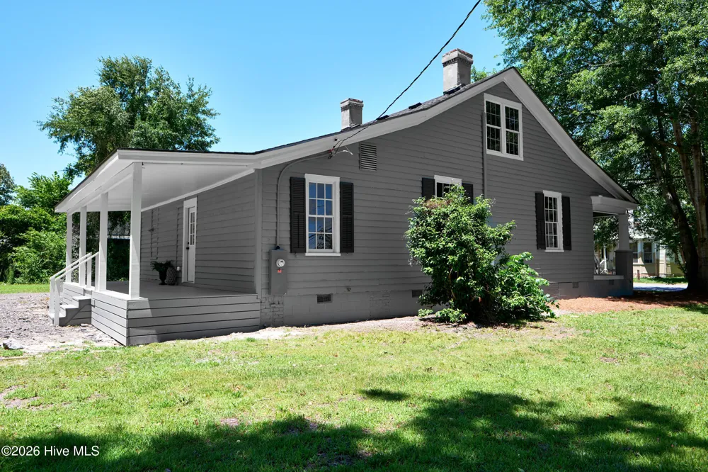 319 W Grubb Street Hertford, NC 27944