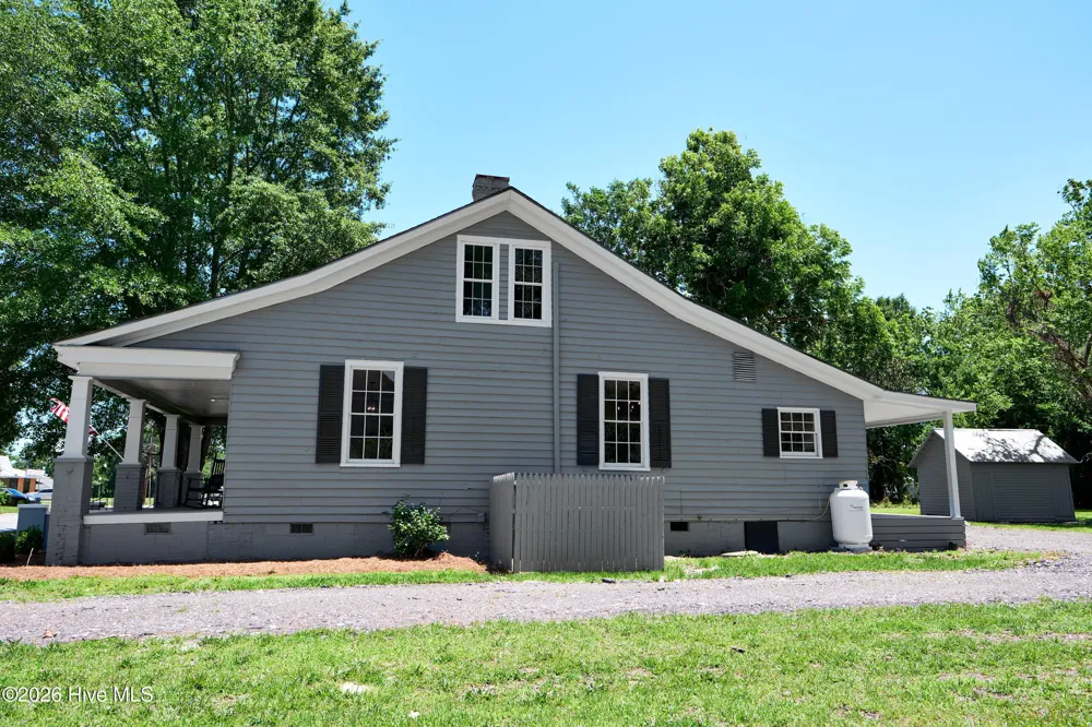 319 W Grubb Street Hertford, NC 27944