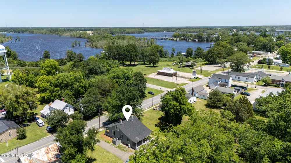 319 W Grubb Street Hertford, NC 27944