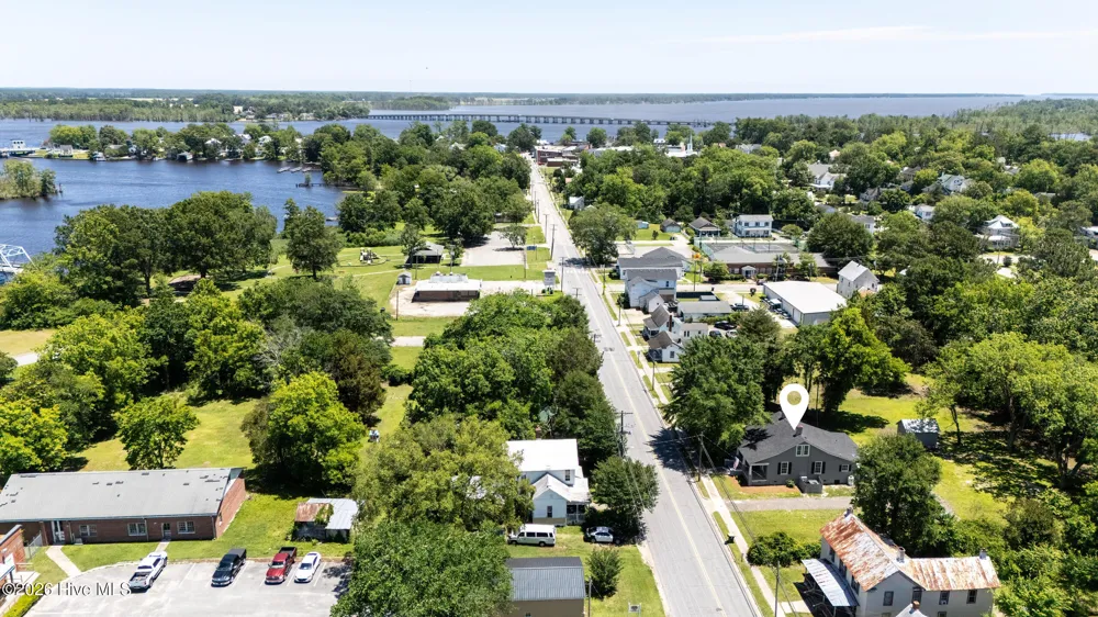 319 W Grubb Street Hertford, NC 27944