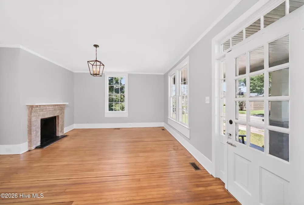 319 W Grubb Street Hertford, NC 27944
