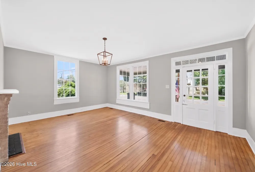 319 W Grubb Street Hertford, NC 27944