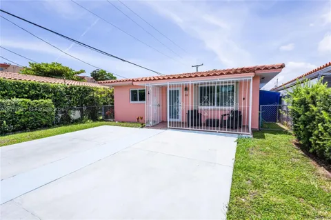 10 NW 60th Ct
