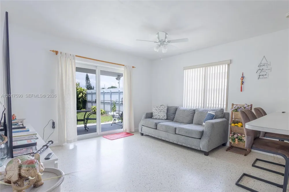 10 NW 60th Ct Miami, FL 33126