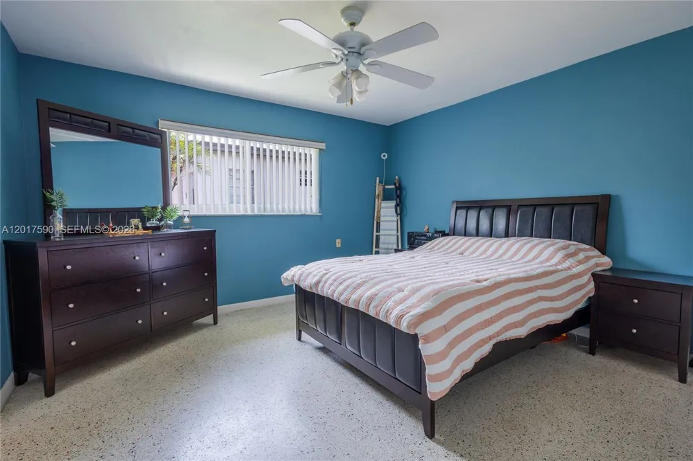 10 NW 60th Ct Miami, FL 33126