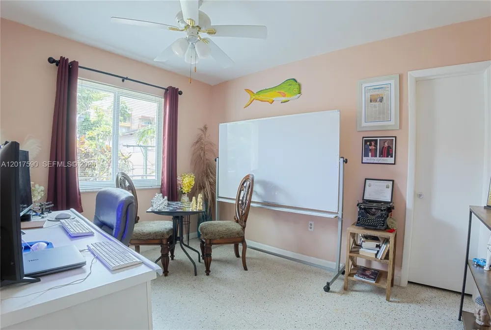 10 NW 60th Ct Miami, FL 33126