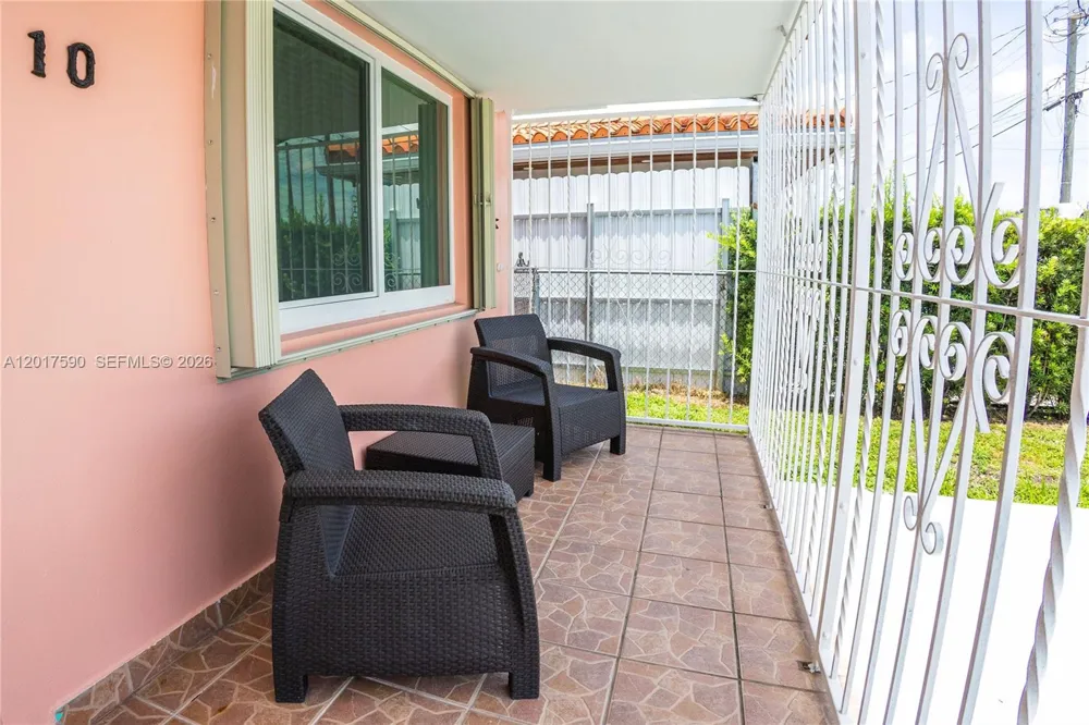10 NW 60th Ct Miami, FL 33126