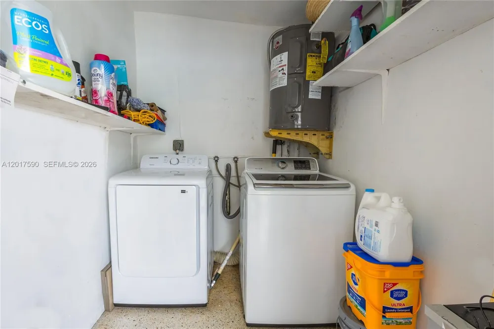 10 NW 60th Ct Miami, FL 33126