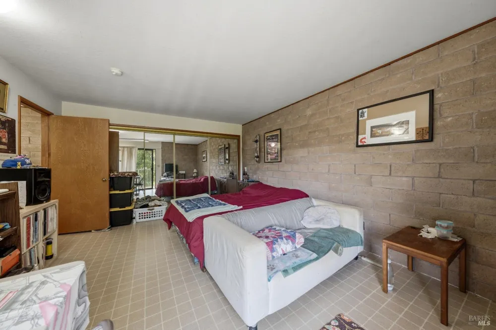 5290 Lake Boulevard Lower Lake, CA 95457
