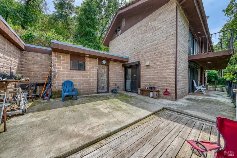 5290 Lake Boulevard Lower Lake, CA 95457