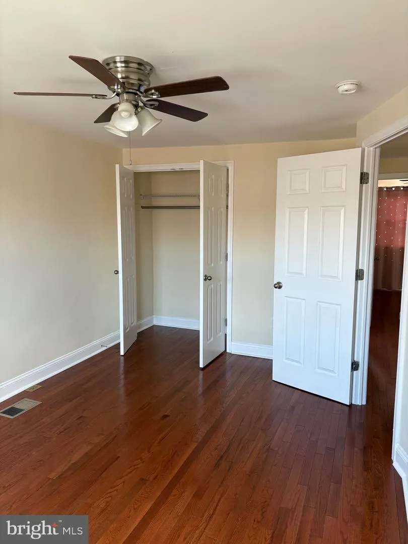 7151 AKRON STREET Philadelphia, PA 19149