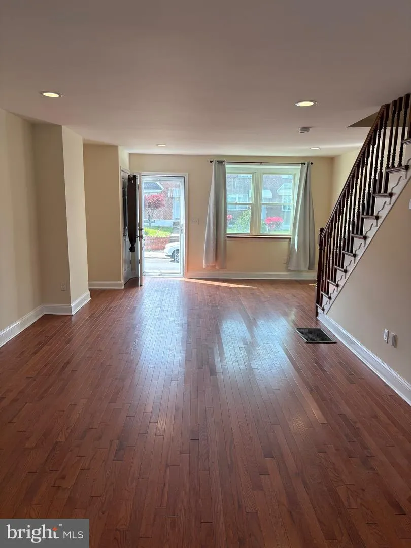 7151 AKRON STREET Philadelphia, PA 19149