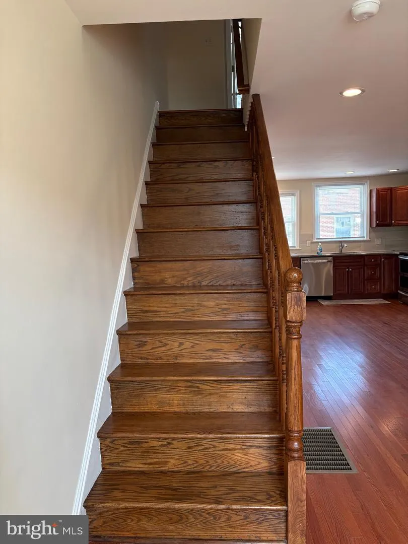 7151 AKRON STREET Philadelphia, PA 19149