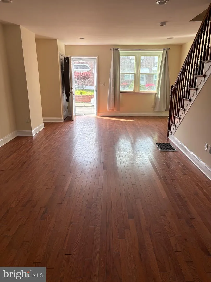 7151 AKRON STREET Philadelphia, PA 19149