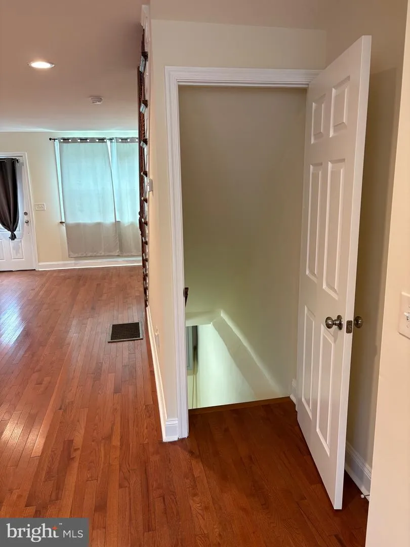 7151 AKRON STREET Philadelphia, PA 19149