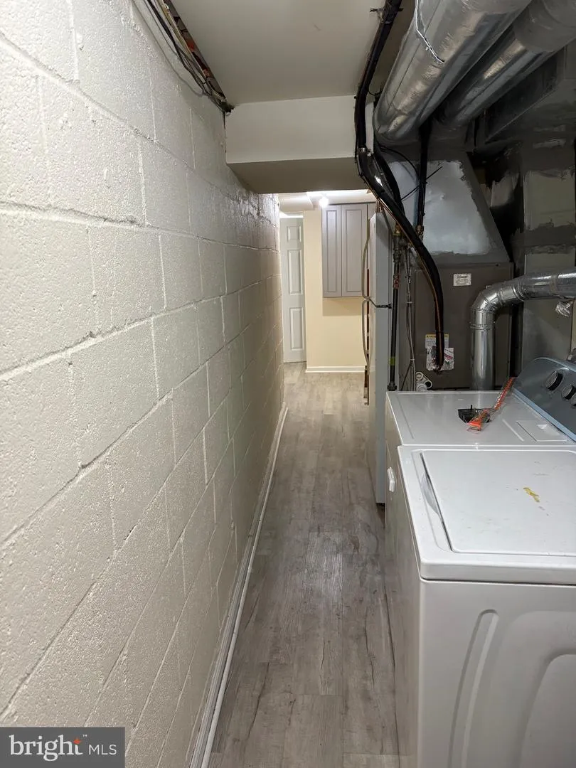 7151 AKRON STREET Philadelphia, PA 19149