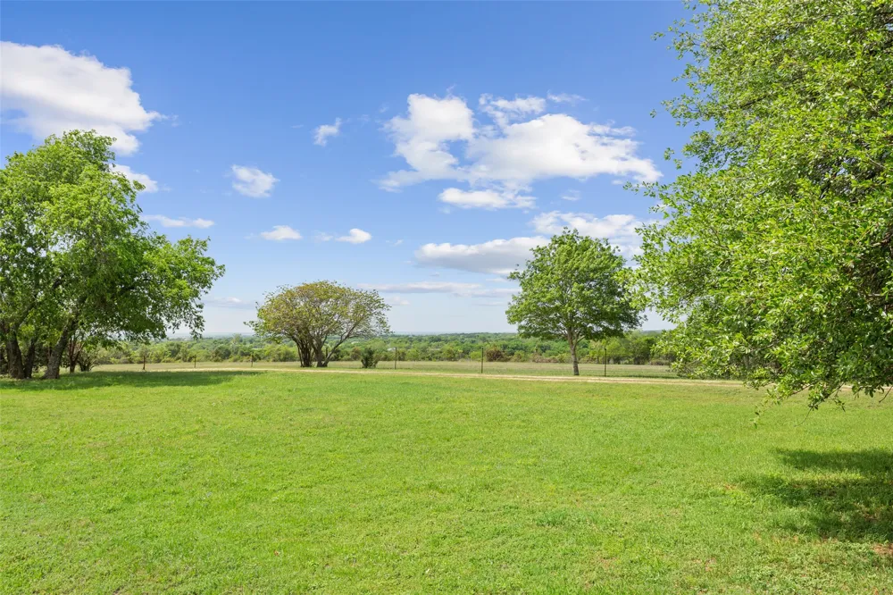 1277 HCR 4251 Hillsboro, TX 76645