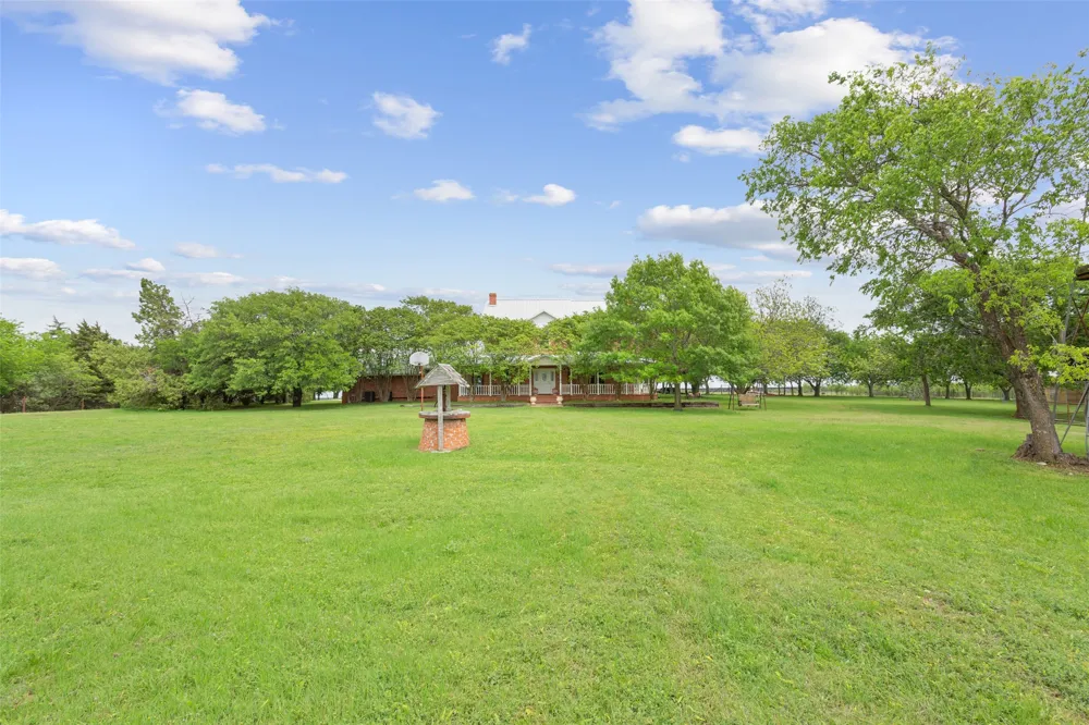 1277 HCR 4251 Hillsboro, TX 76645