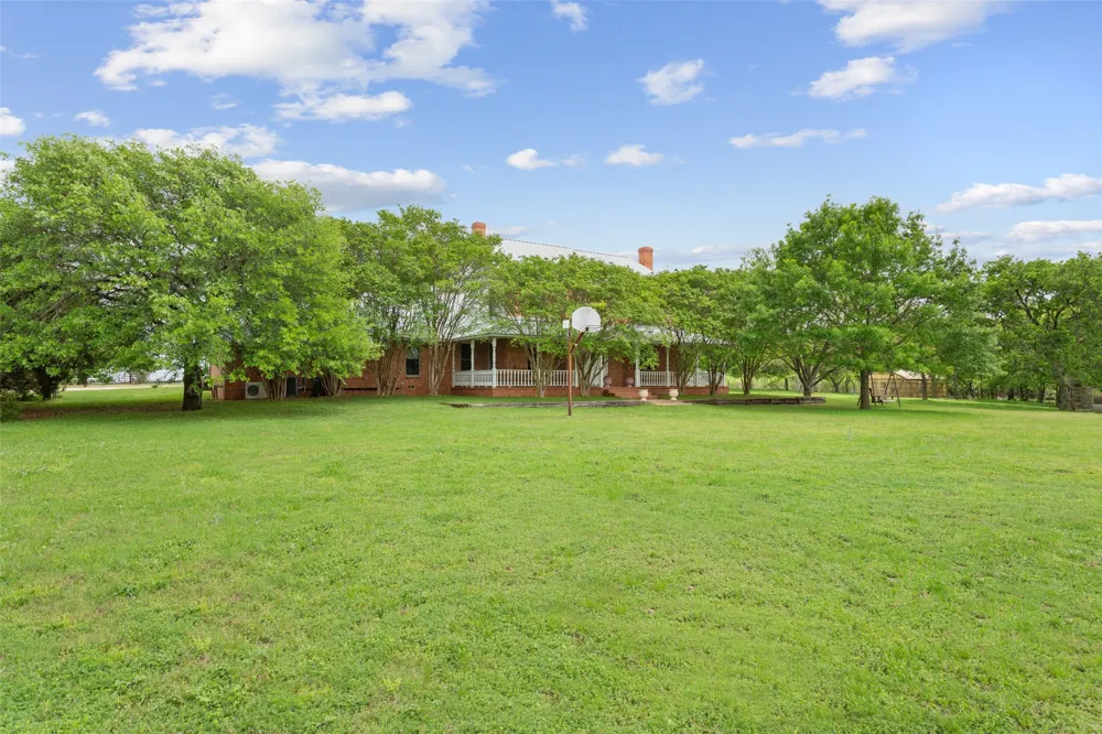 1277 HCR 4251 Hillsboro, TX 76645