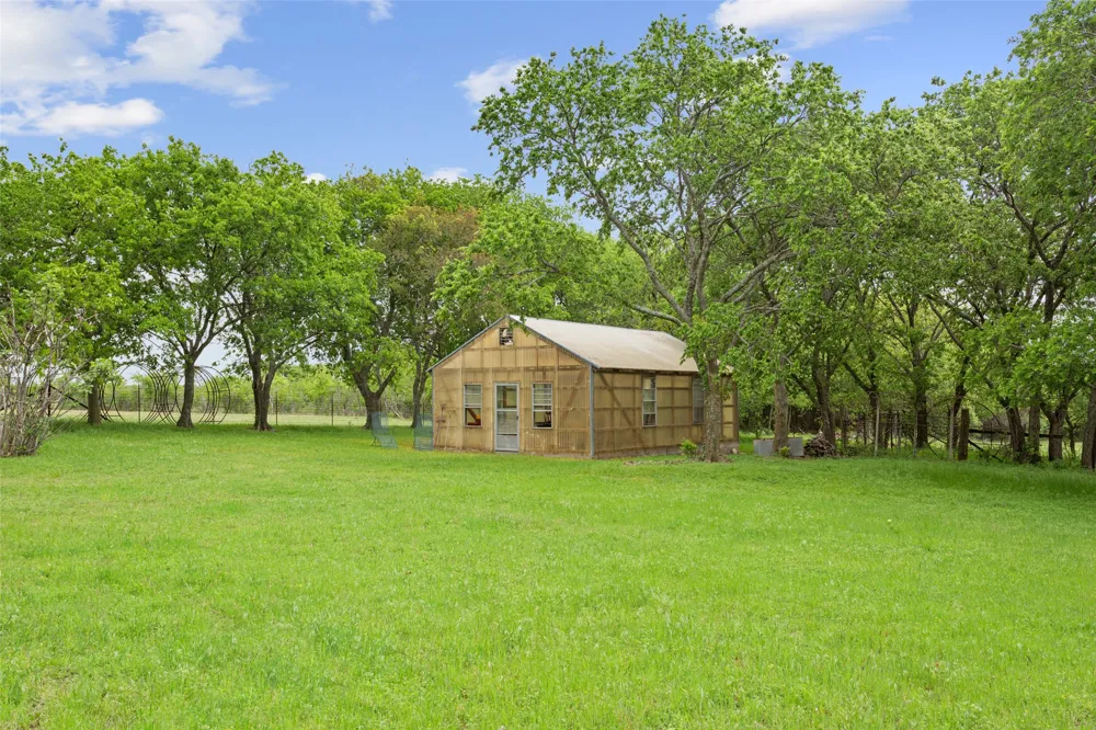 1277 HCR 4251 Hillsboro, TX 76645