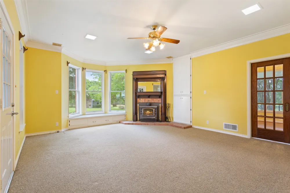 1277 HCR 4251 Hillsboro, TX 76645