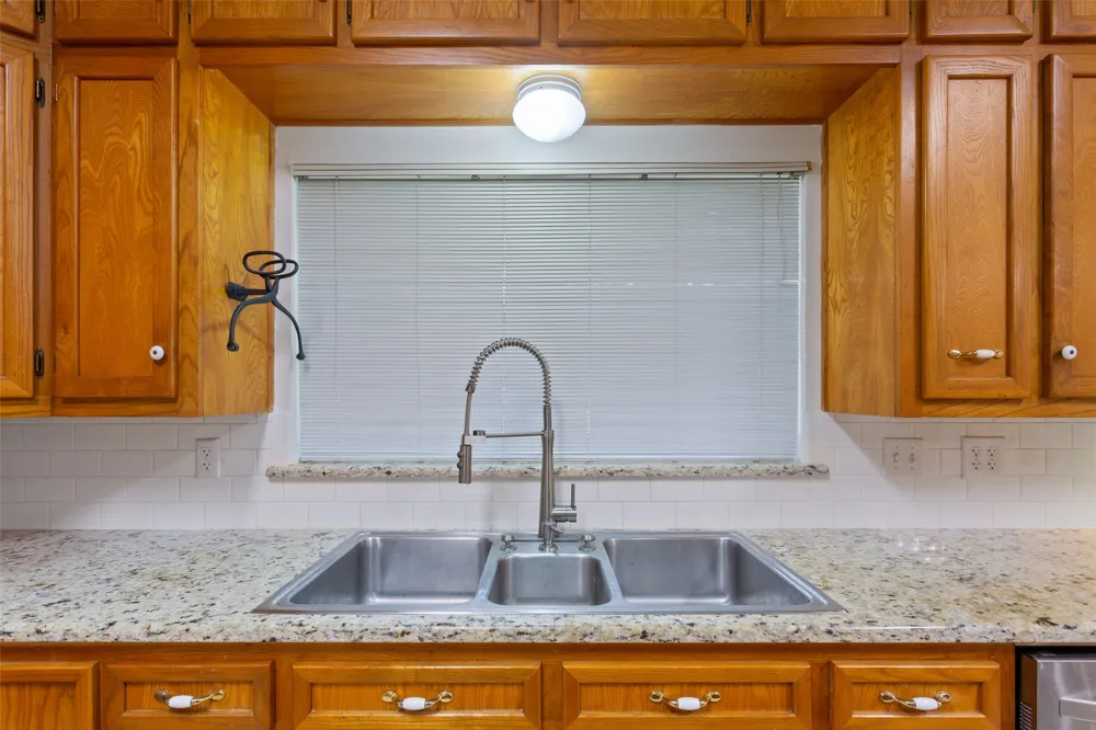 1277 HCR 4251 Hillsboro, TX 76645