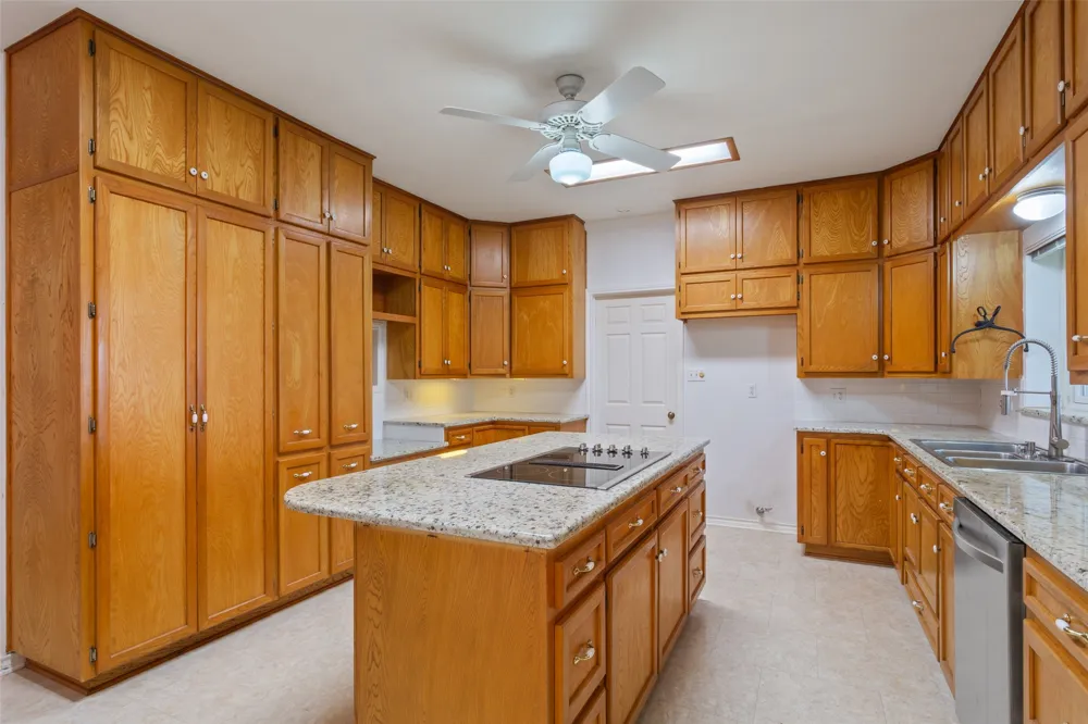 1277 HCR 4251 Hillsboro, TX 76645