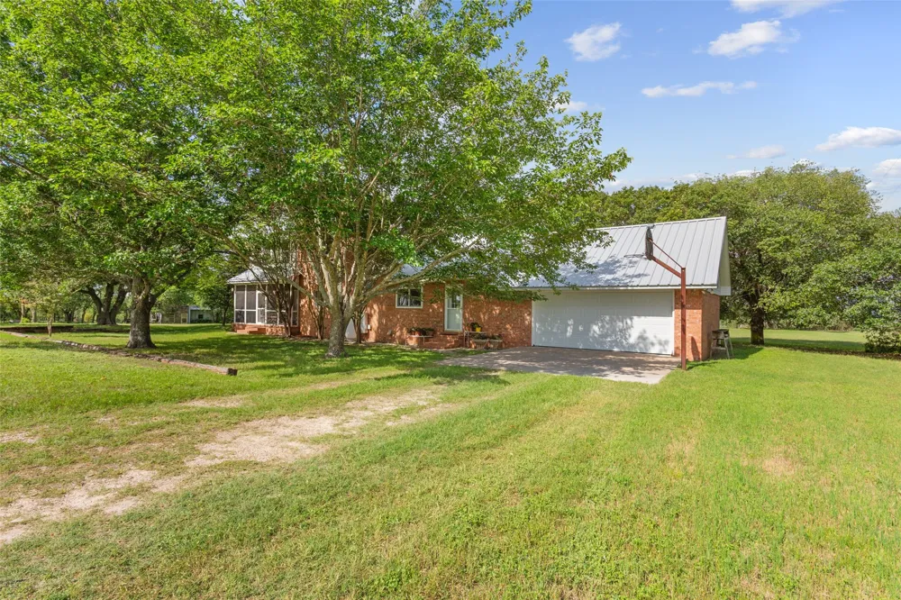 1277 HCR 4251 Hillsboro, TX 76645