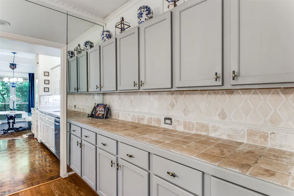 4312 Bellaire Drive S #204 Fort Worth, TX 76109