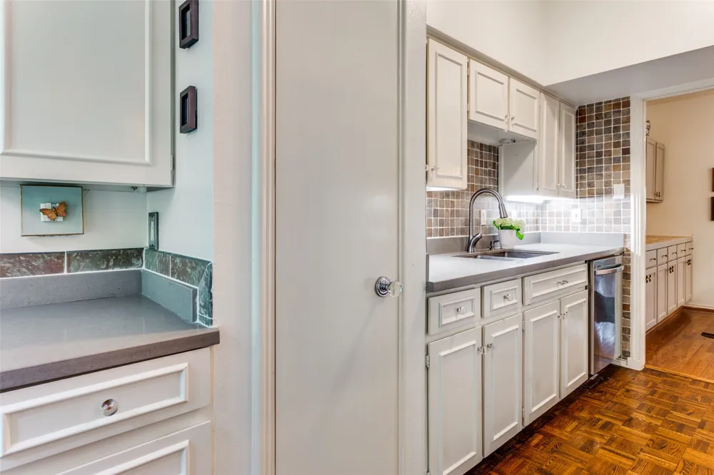 4312 Bellaire Drive S #204 Fort Worth, TX 76109