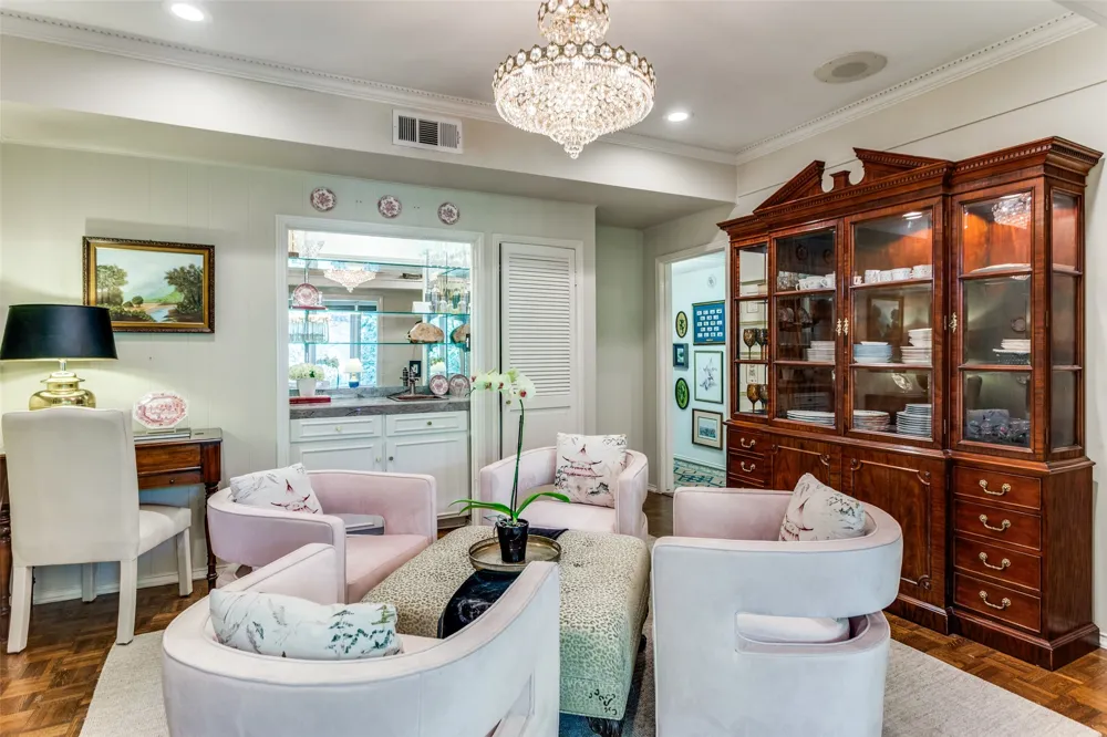 4312 Bellaire Drive S #204 Fort Worth, TX 76109