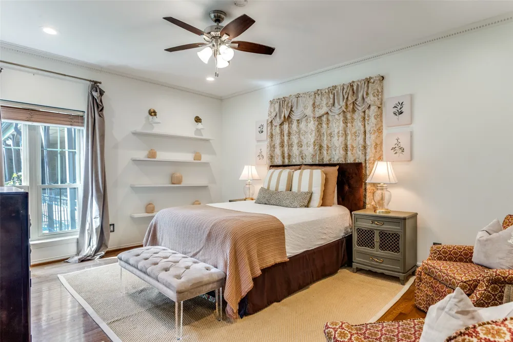 4312 Bellaire Drive S #204 Fort Worth, TX 76109