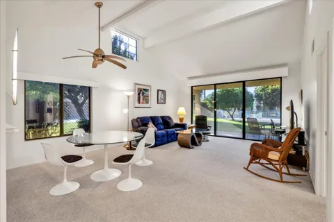 6735 Harwood Circle