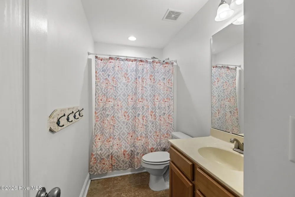 208 Gelynda Court Holly Ridge, NC 28445
