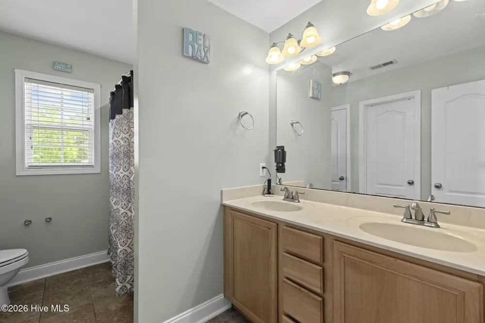 208 Gelynda Court Holly Ridge, NC 28445